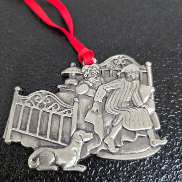 Madison Ave "Twas the Night Before Christmas" Pewter Christmas Ornament - Picture 1 of 7